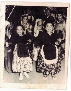 Balladorets del Ball de Carrer de l’Alcúdia als anys 50-60. 
Font: família Boix Martínez de l'Alcúdia.