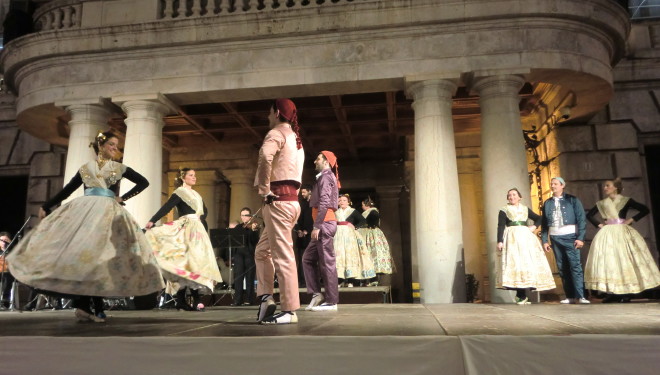 El Grup de Danses de Quart de Poblet actuarà en els Balls Tradicionals de Falles de València